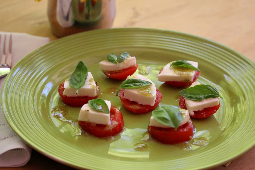 Caprese Salad with Heirloom tomates and fresh mozzarella
