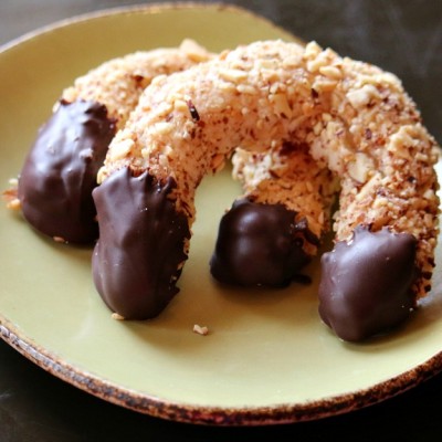 Almond Horseshoe Cookies