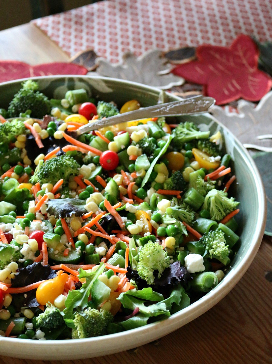 This would go great for lunch or dinner. The amazing vinaigrette is a sure winner.