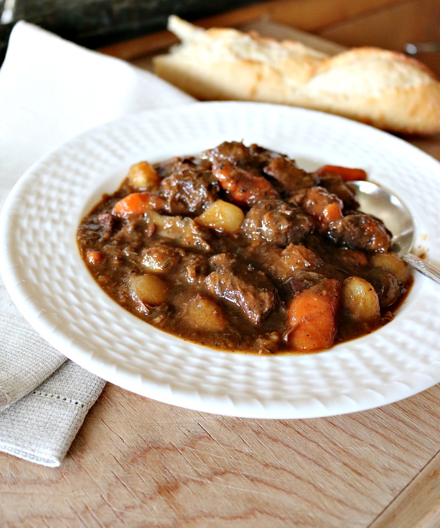 The Ultimate Beef Stew Recipe - Cast Iron Recipe! The best comfort food in my opion is a rich and thick bowl of stew. Bonus - plus it is Gluten FREE | www.ceceliasgoodstuff.com