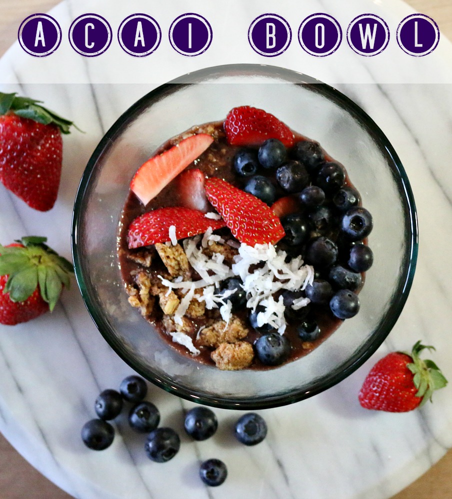 Acai Berry Breakfast Bowl | www.ceceliasgoodstuff.com